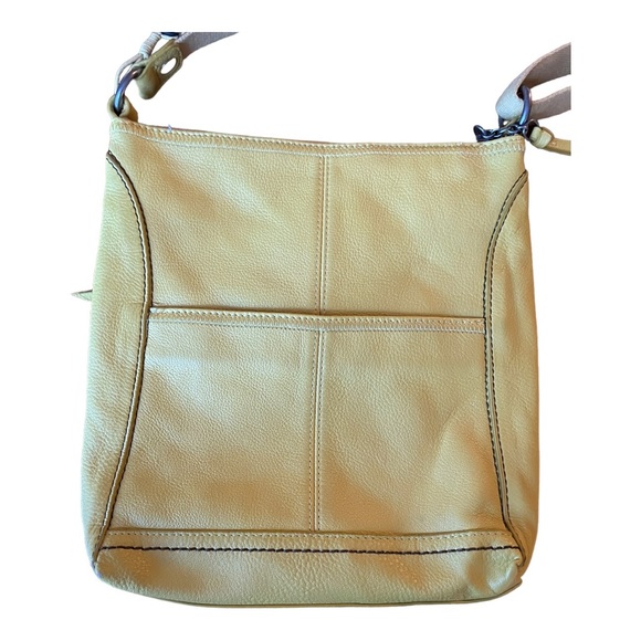 The Sak Iris Leather Crossbody Bag in Bright Lemon Yellow - Picture 4 of 16